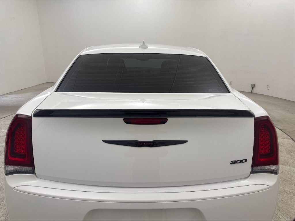 Used 2023 Chrysler 300 Touring w/ Sport Appearance Package RWD image 25