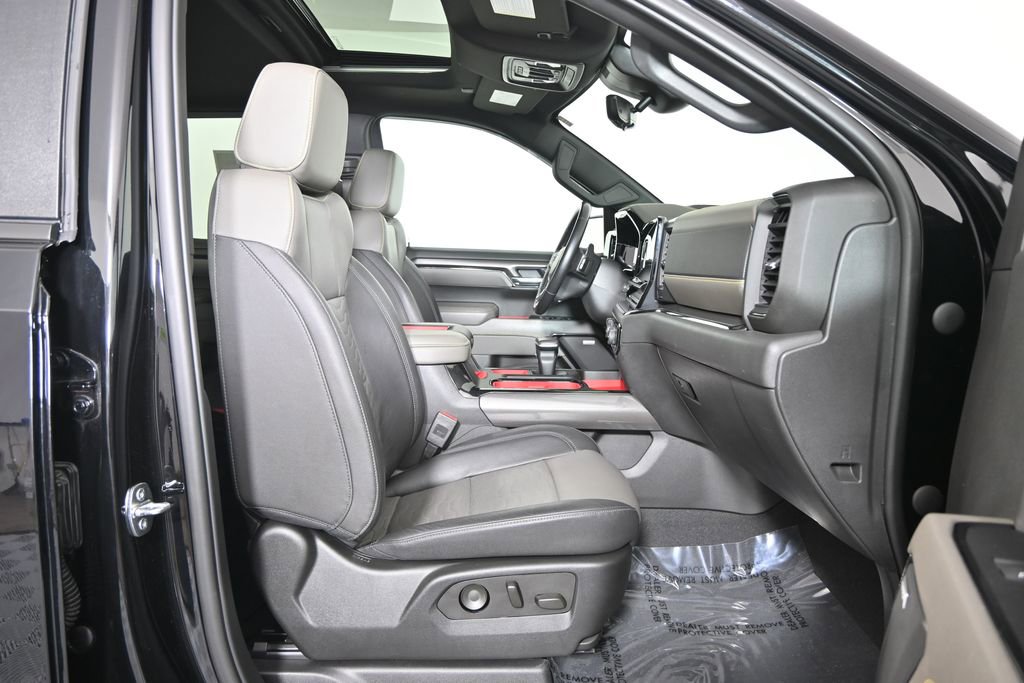 Used 2022 Chevrolet Silverado 1500 ZR2 image 14