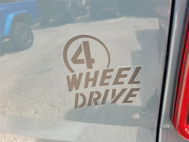 New 2025 Jeep Gladiator Sport image 14