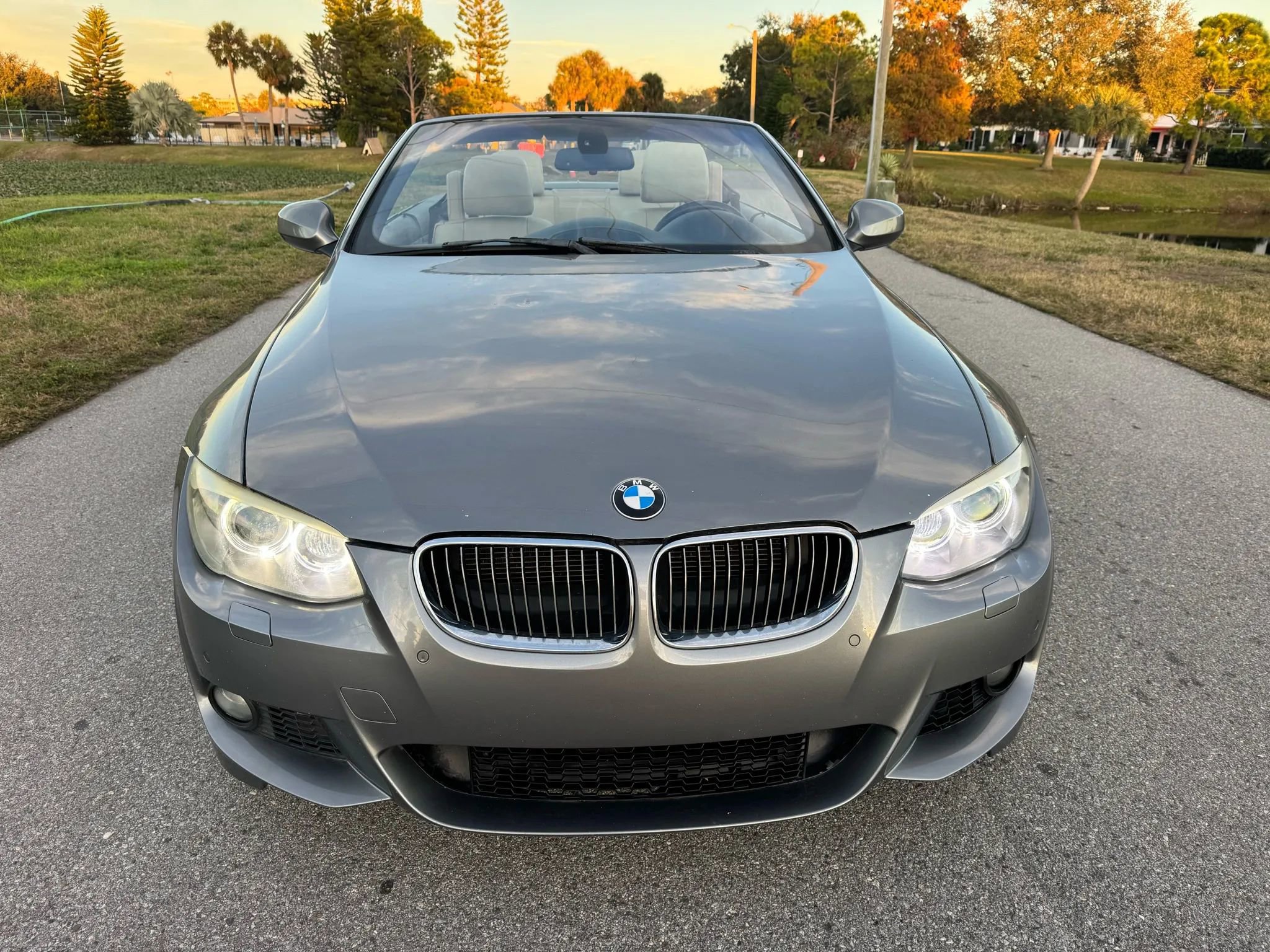Used 2011 BMW 335i Convertible image 8