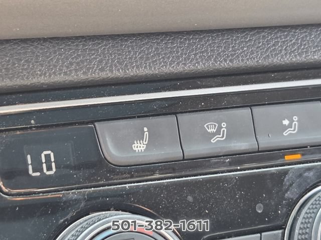 Used 2019 Volkswagen Atlas SEL R-Line AWD/4WD image 23