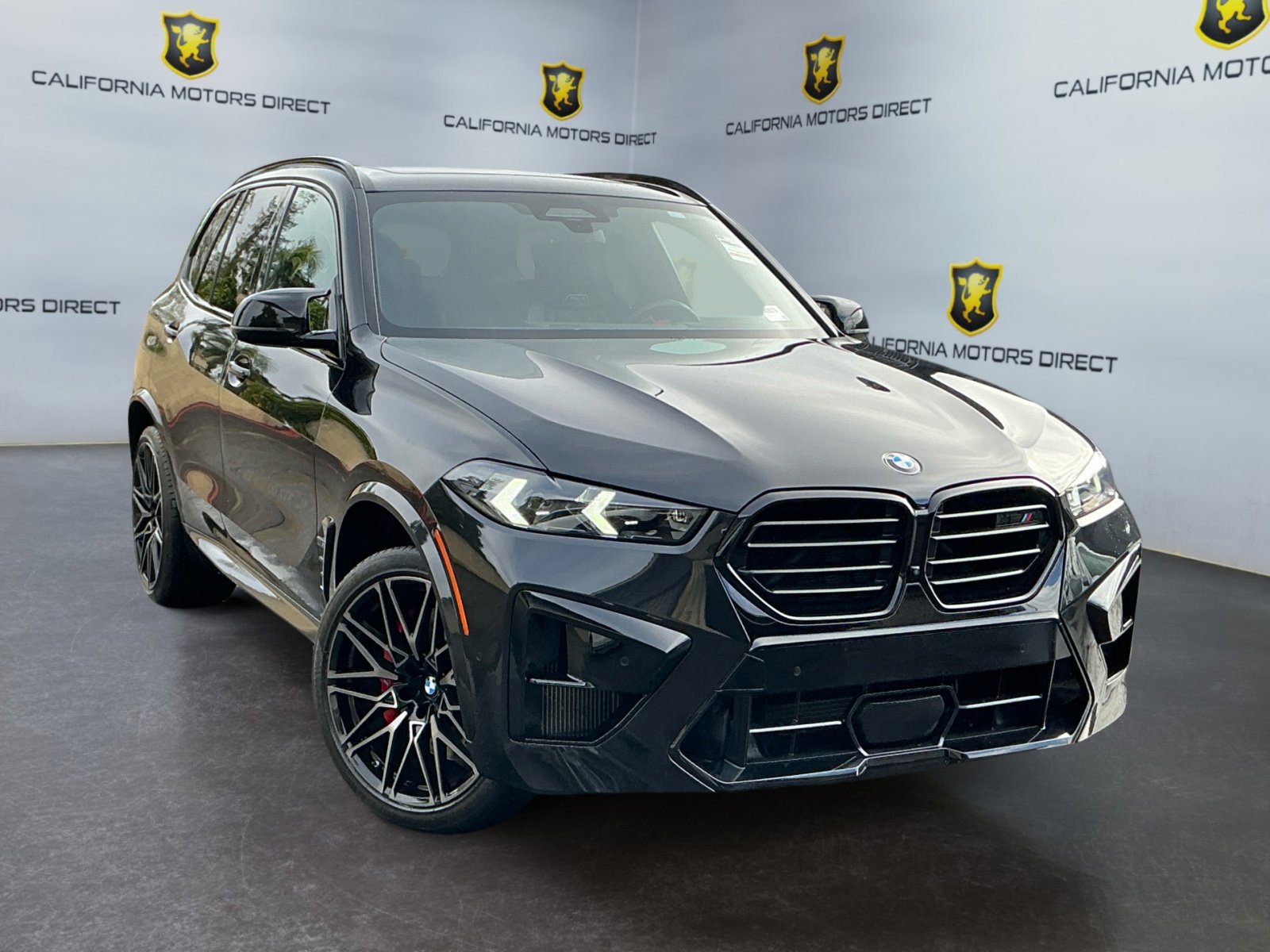 Used 2024 BMW X5 M Competition w/ Executive Package image 3