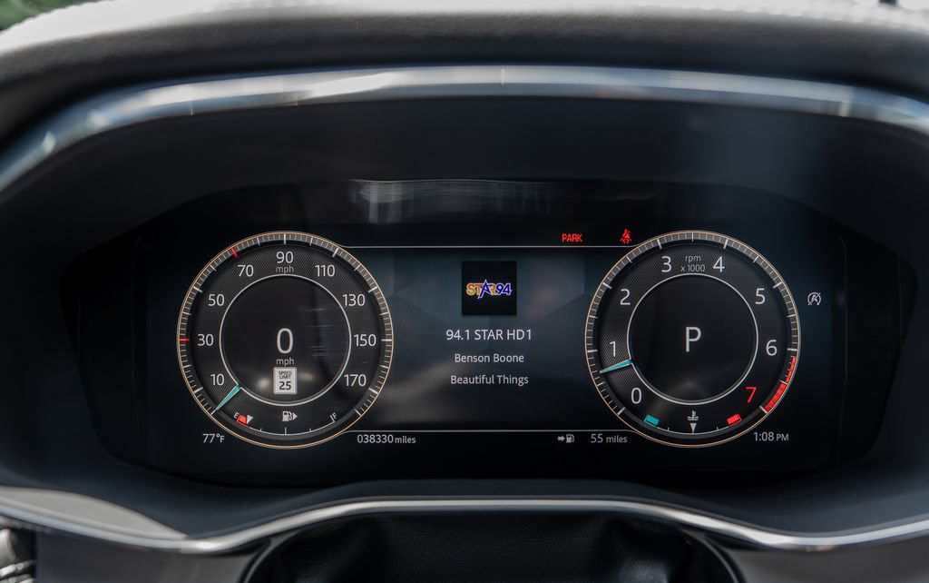 Used 2024 Jaguar F-PACE R-Dynamic S AWD/4WD image 9