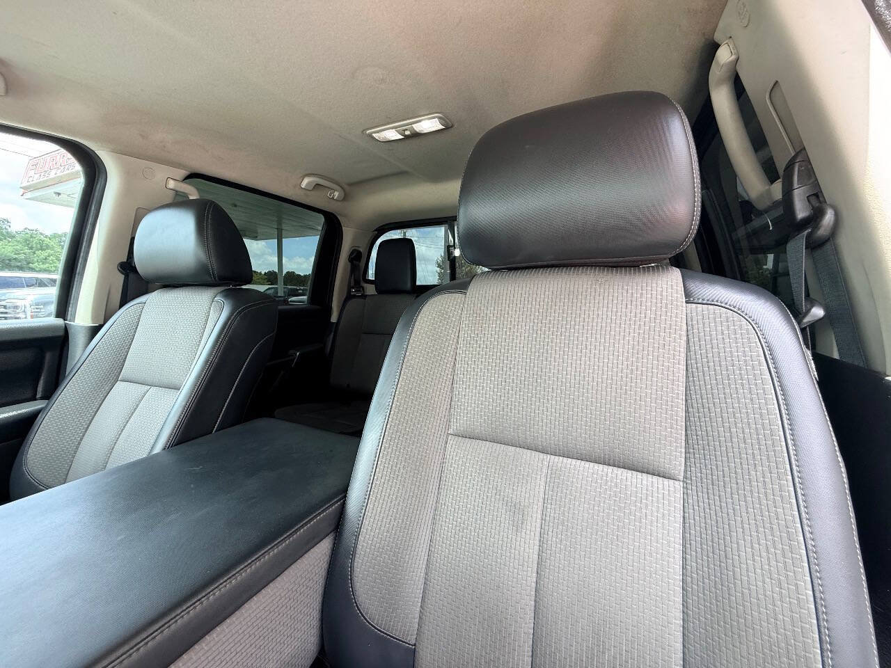 Used 2017 Nissan Titan S AWD/4WD image 23