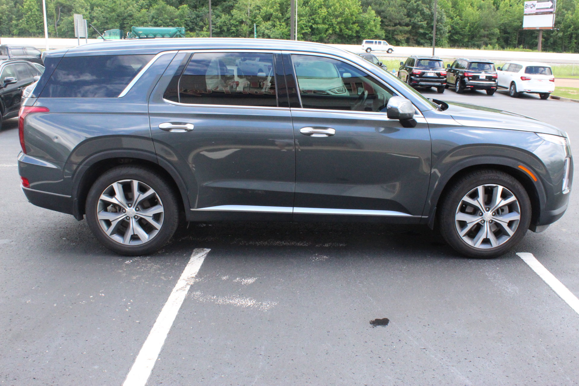 Used 2022 Hyundai Palisade SEL w/ Convenience Package FWD image 5