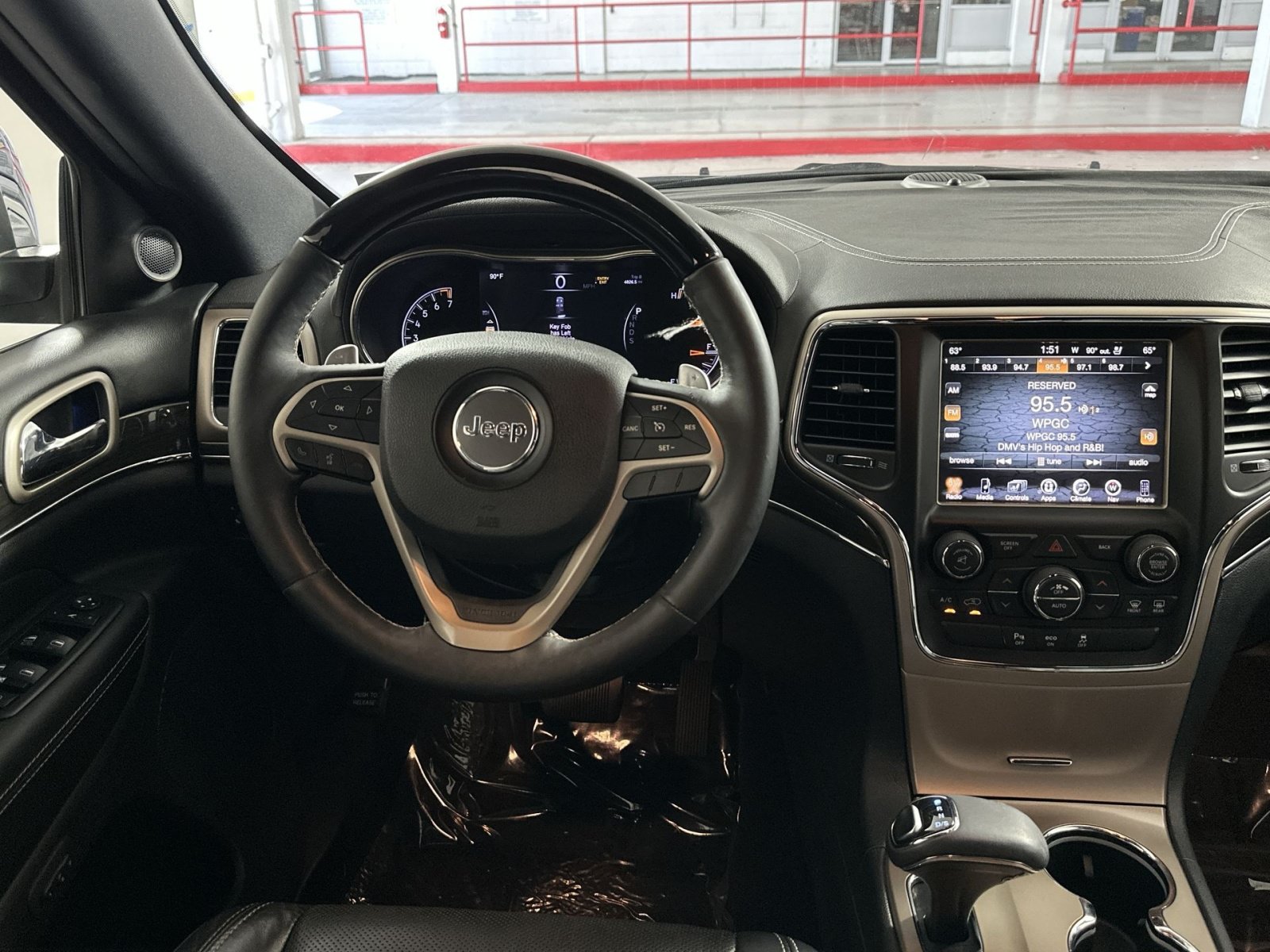 Used 2015 Jeep Grand Cherokee Overland AWD/4WD image 16