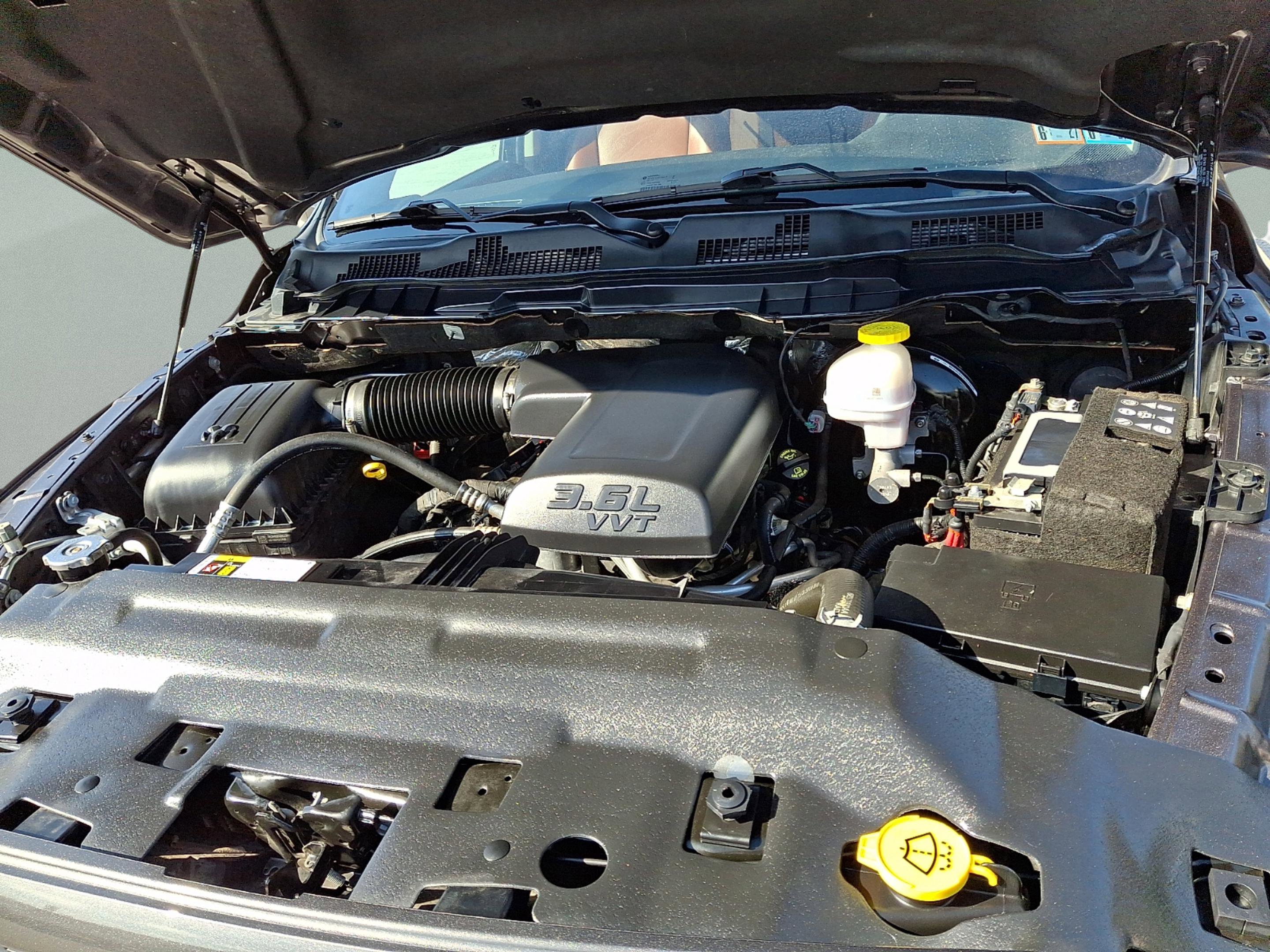 Certified 2022 RAM 1500 Express AWD/4WD image 23