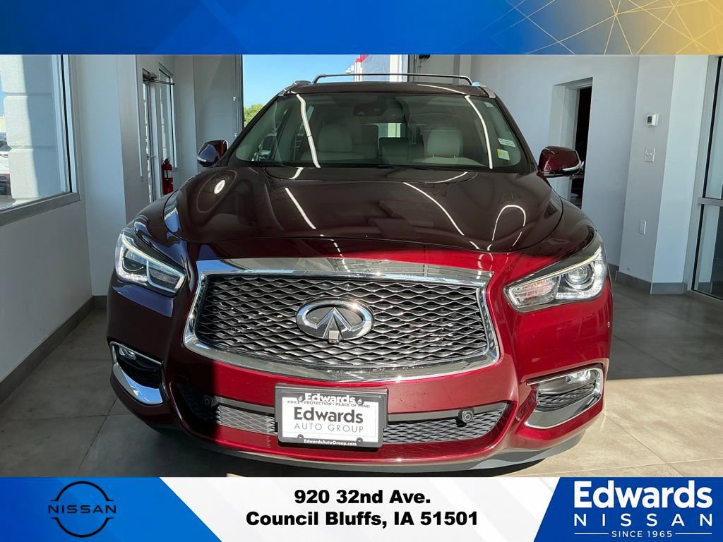 Used 2019 INFINITI QX60 Luxe w/ Sensory Package AWD/4WD image 3
