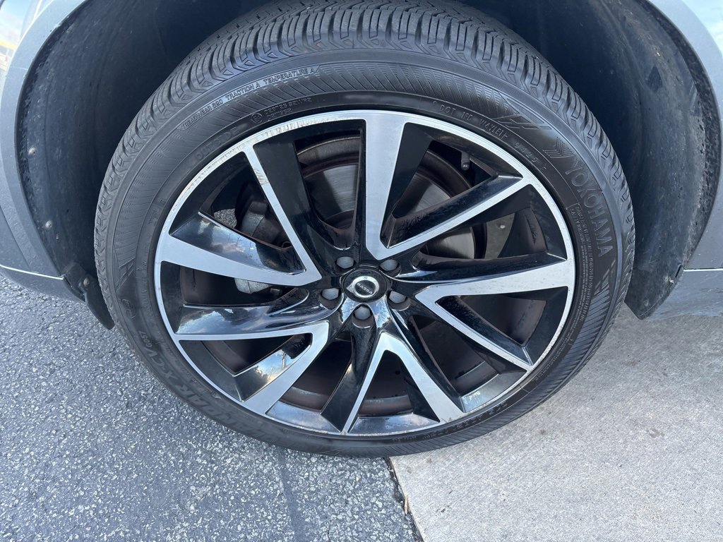 Used 2020 Volvo XC90 T6 Momentum w/ Protection Package Premier image 13