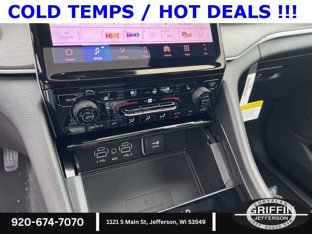 New 2025 Jeep Grand Cherokee Limited w/ Luxury Tech Group II image 25