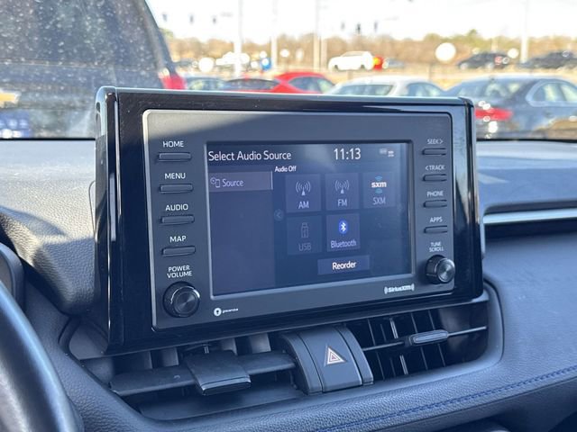 Used 2022 Toyota RAV4 SE image 18