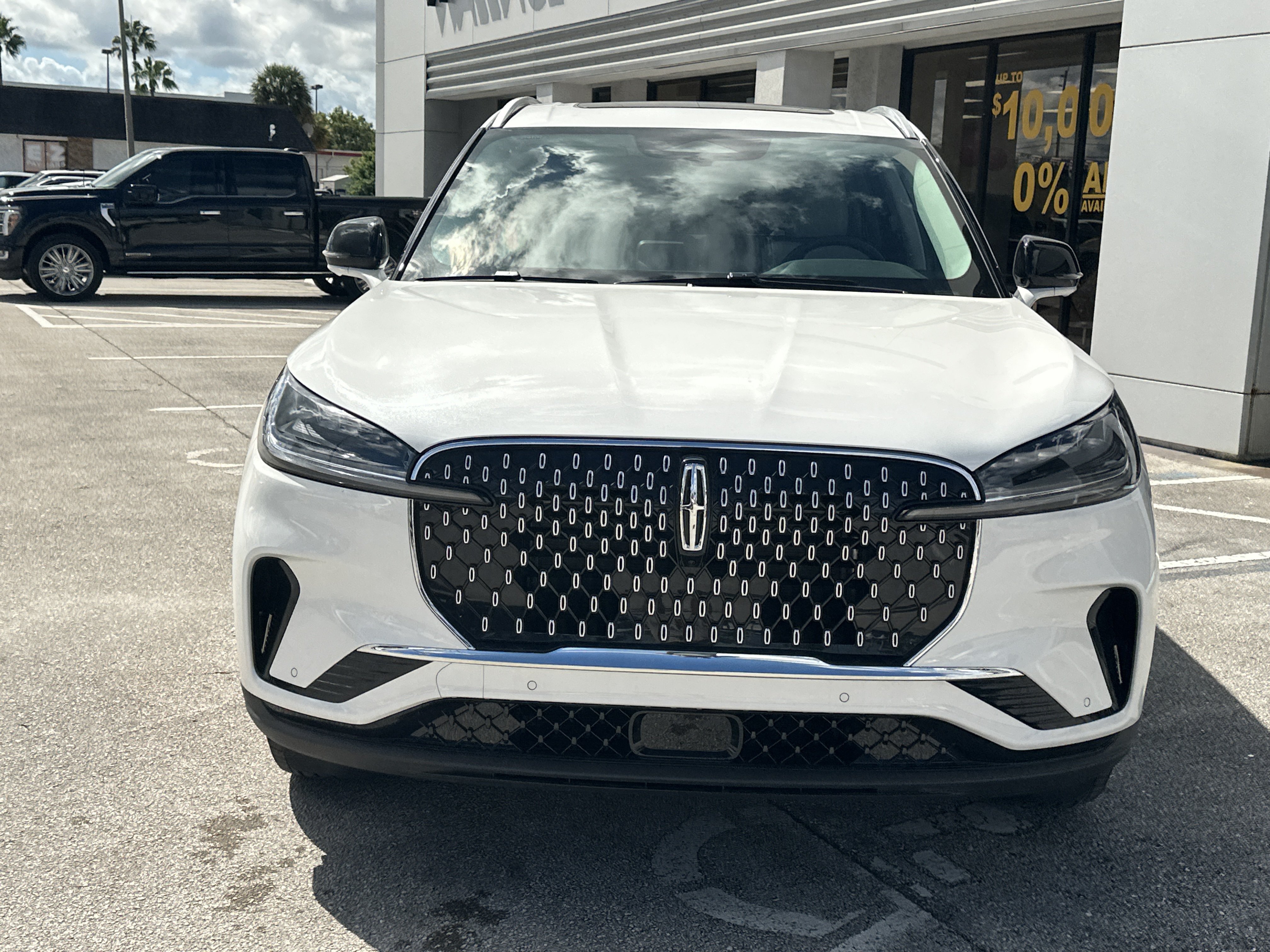 New 2026 Lincoln Aviator 2WD image 4