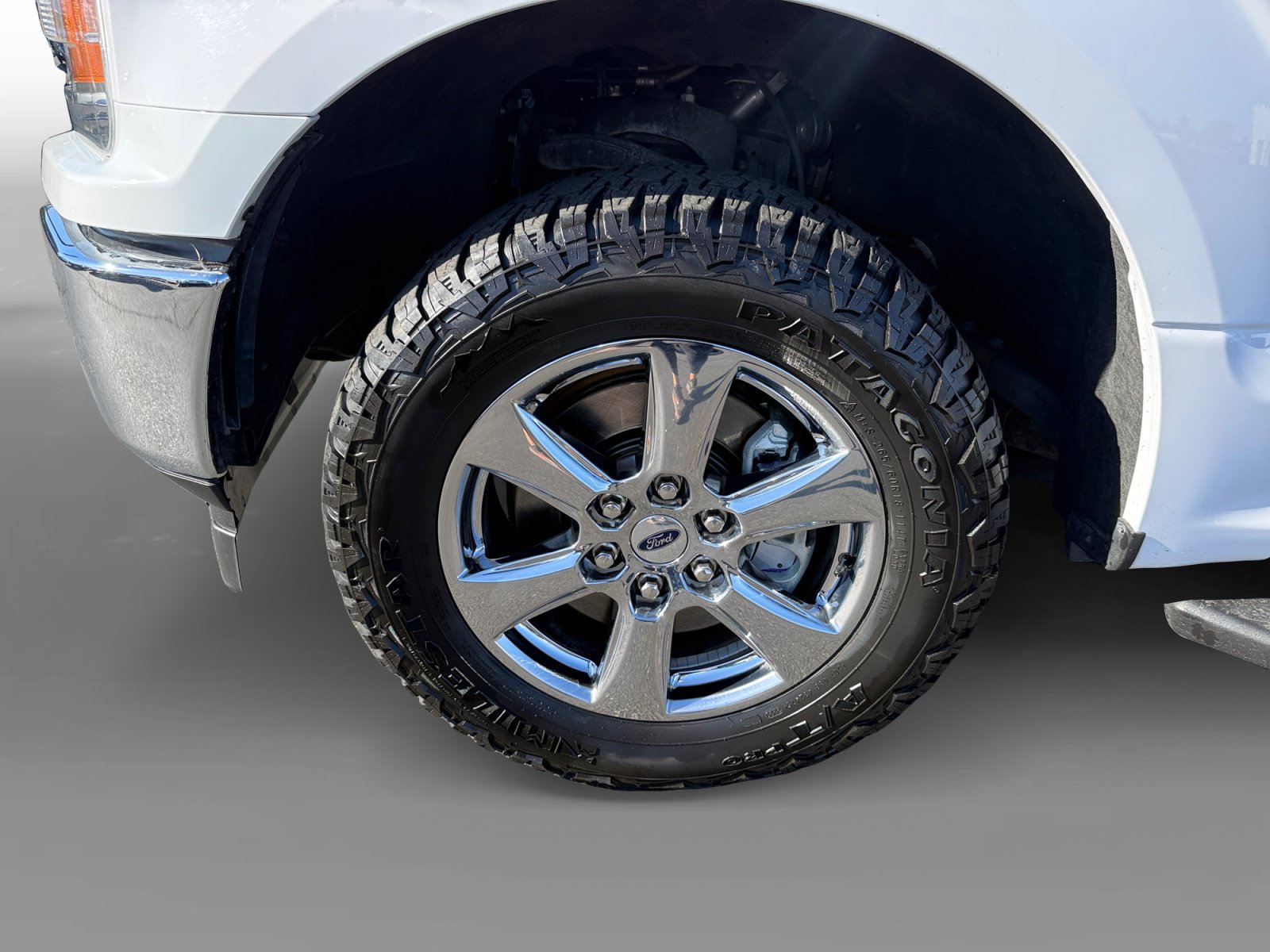 Used 2019 Ford F150 XLT w/ Equipment Group 302A Luxury RWD image 9