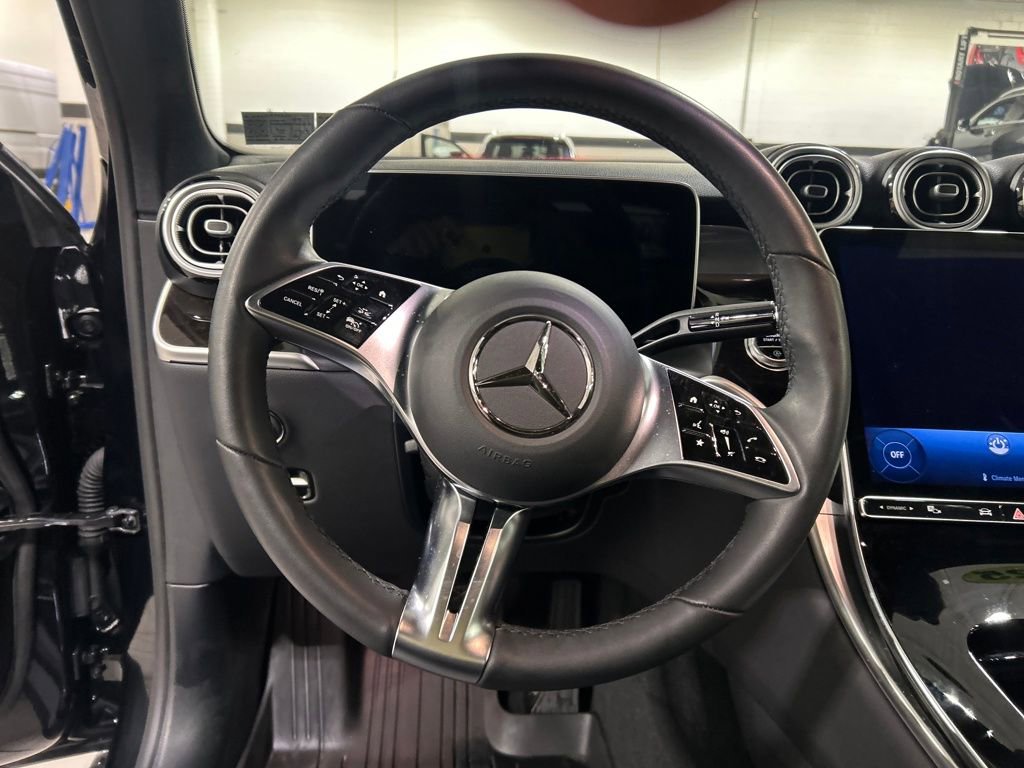 Used 2025 Mercedes-Benz GLC 300 GLC 300 image 20
