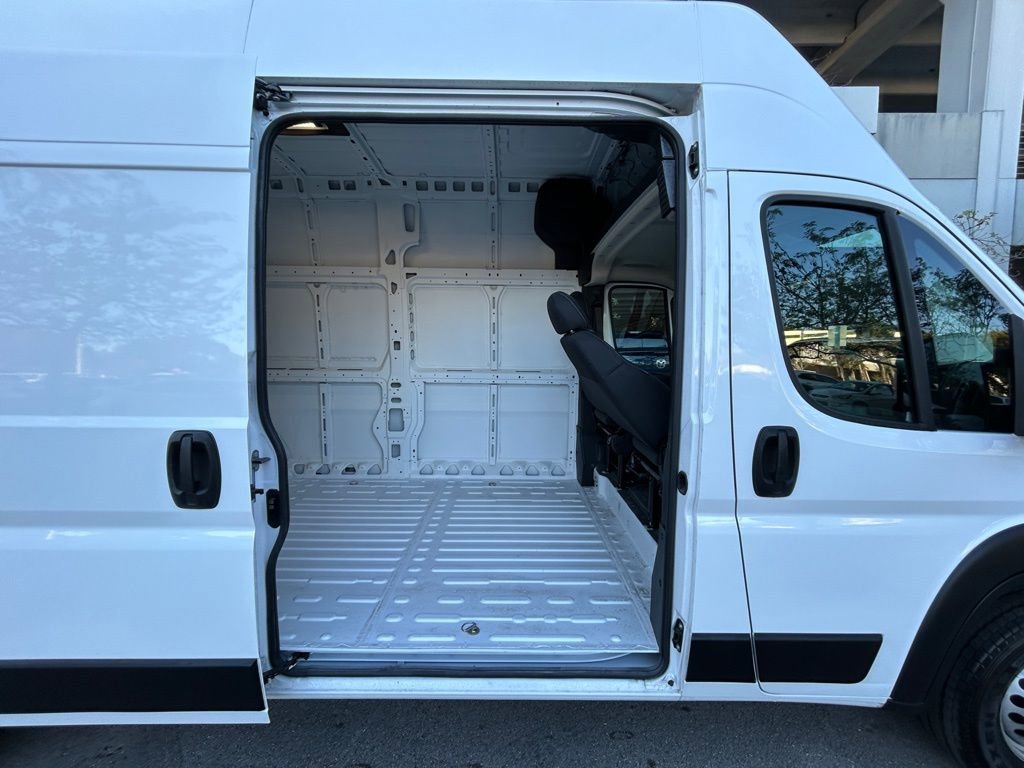 Used 2025 RAM ProMaster 3500 w/ Convenience Group FWD image 35