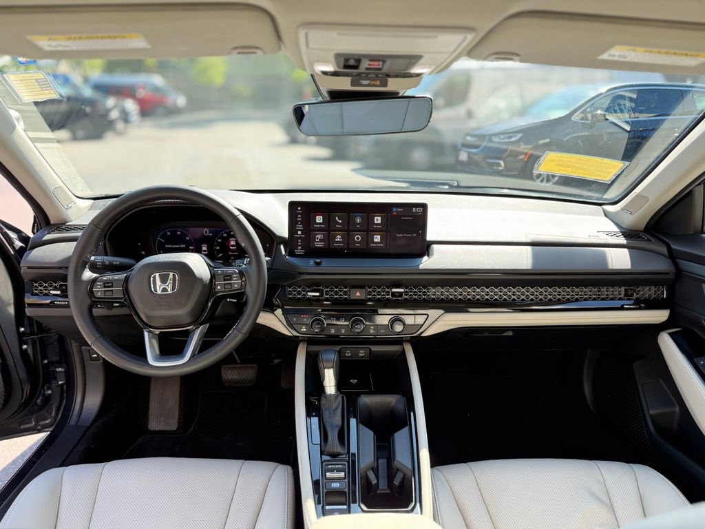 Used 2024 Honda Accord Touring image 7