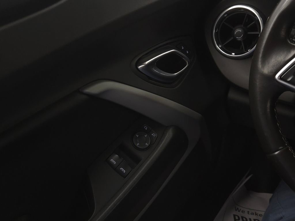 Used 2018 Chevrolet Camaro LT w/ RS Package image 26