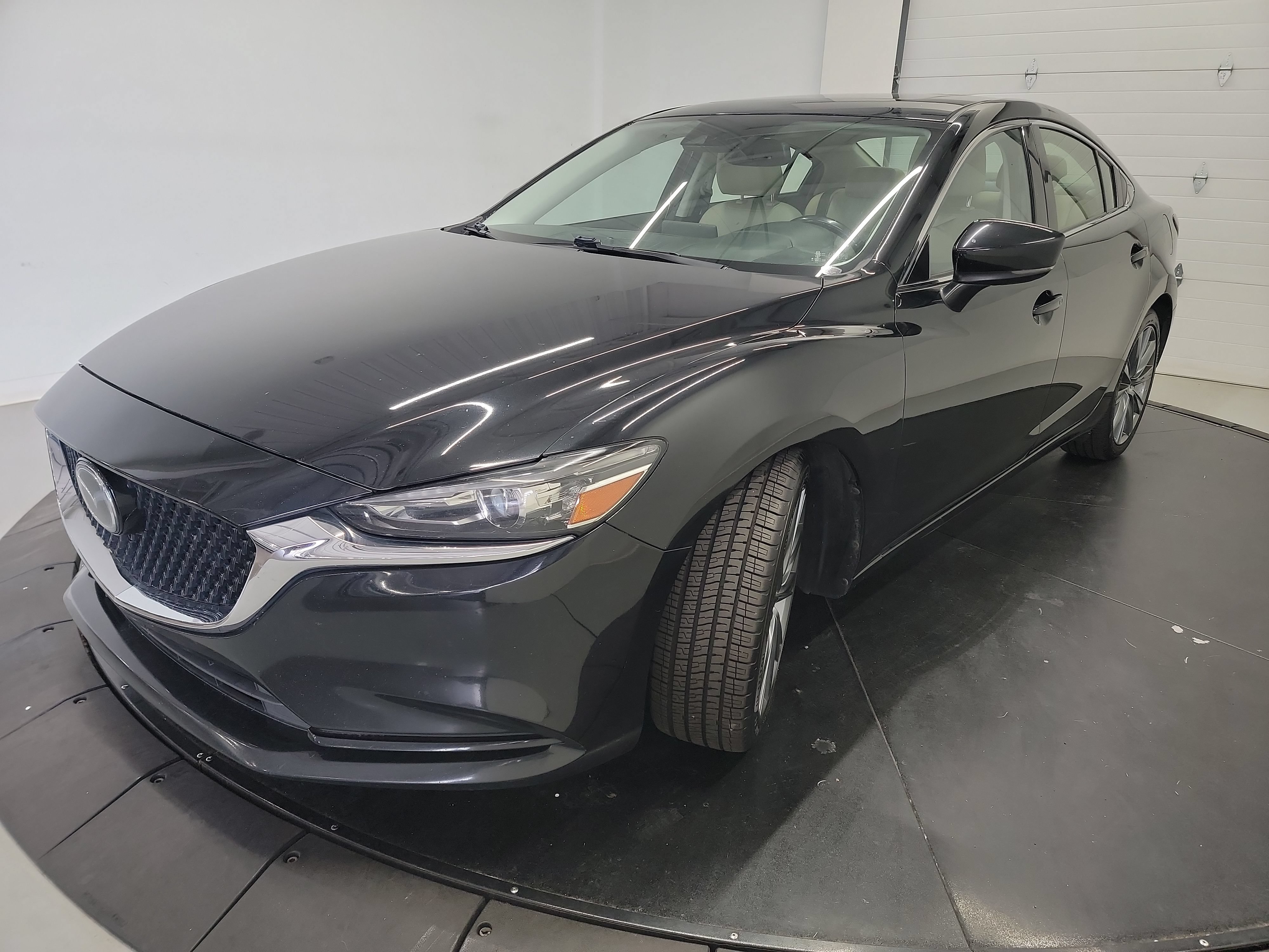 Used 2018 MAZDA MAZDA6 Grand Touring FWD image 3