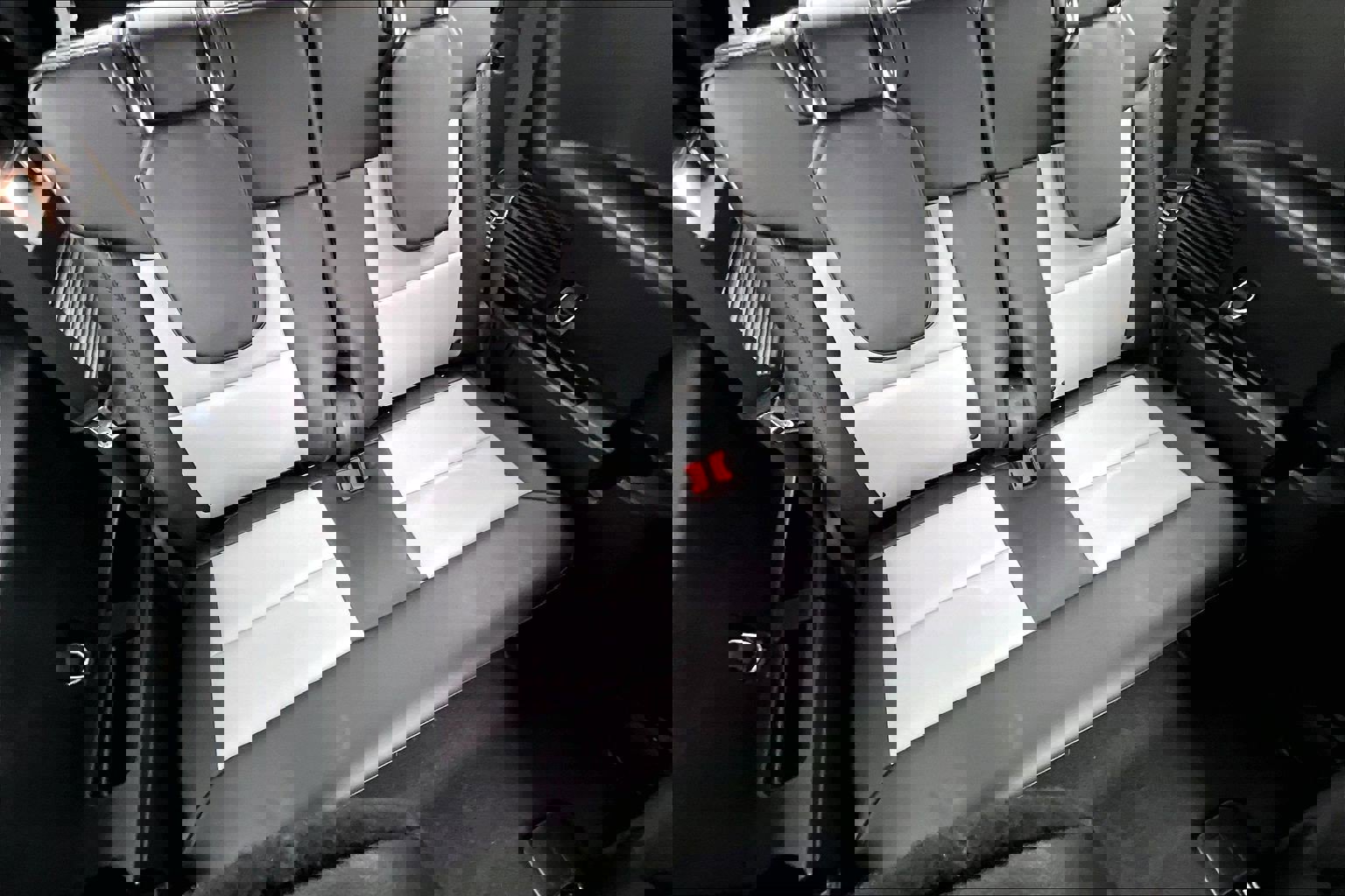 Used 2022 Ford Explorer XLT w/ Equipment Group 202A image 19