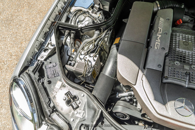 Used 2005 Mercedes-Benz E 55 AMG Sedan image 19