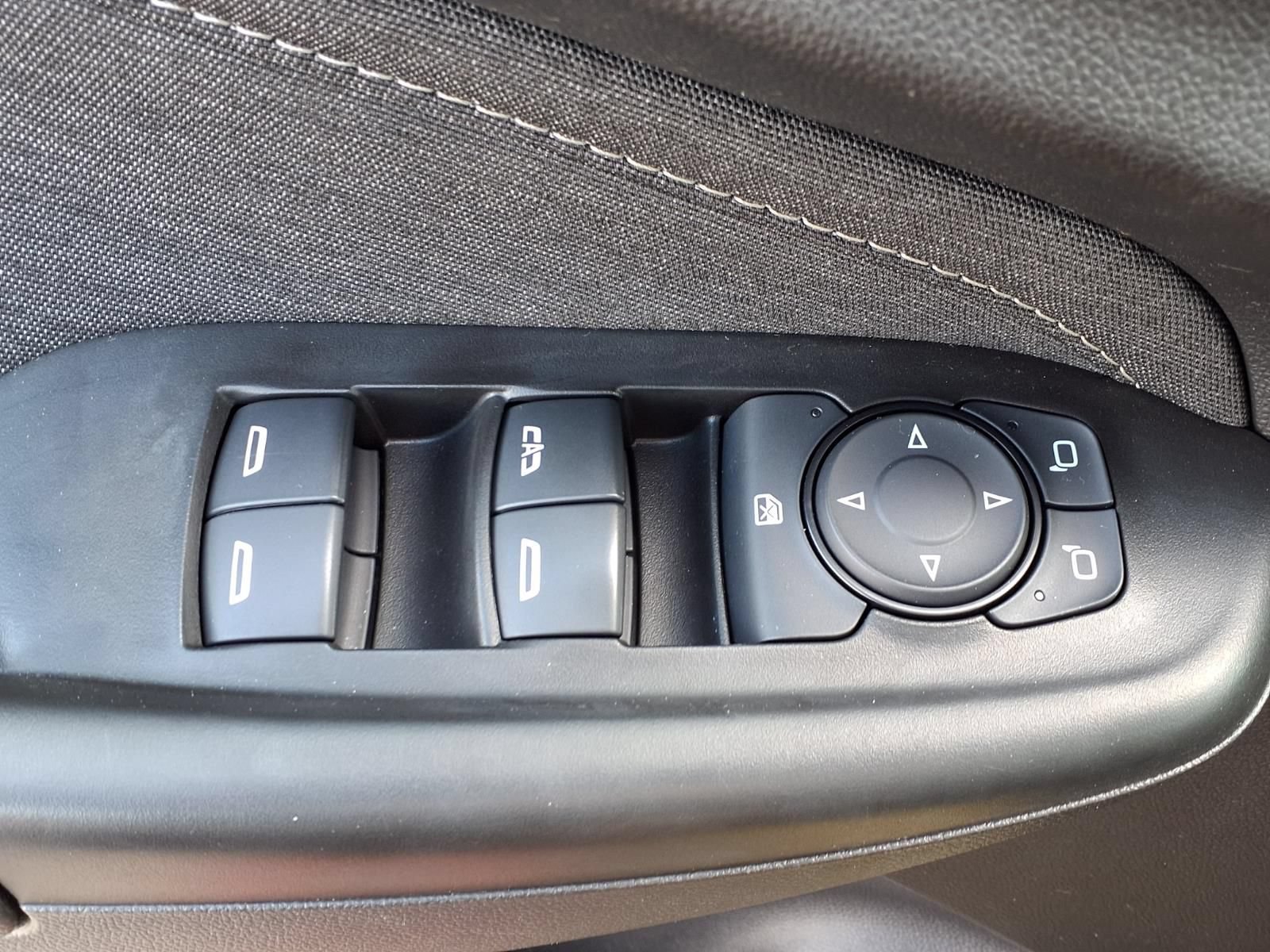 Used 2023 Chevrolet TrailBlazer ACTIV w/ Sun and Liftgate Package FWD image 14