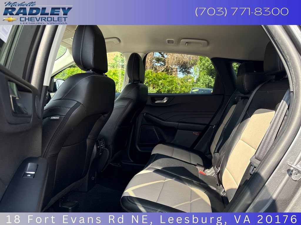 Used 2022 Ford Escape Titanium w/ Titanium Elite Package AWD/4WD image 23