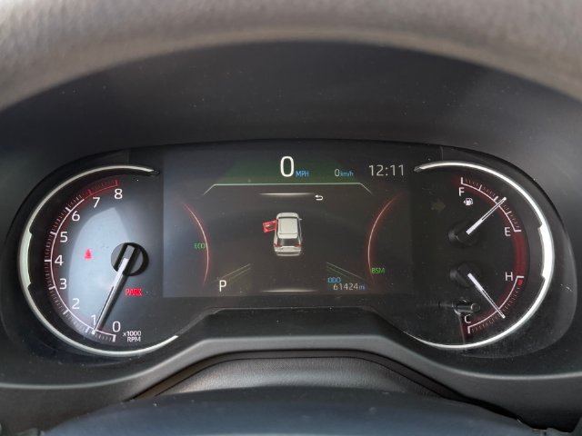 Used 2024 Toyota RAV4 XLE FWD image 18