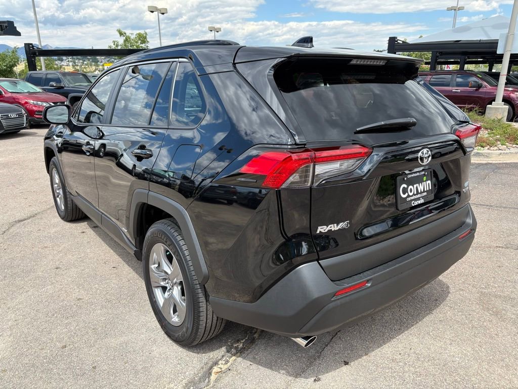 Used 2025 Toyota RAV4 LE image 6