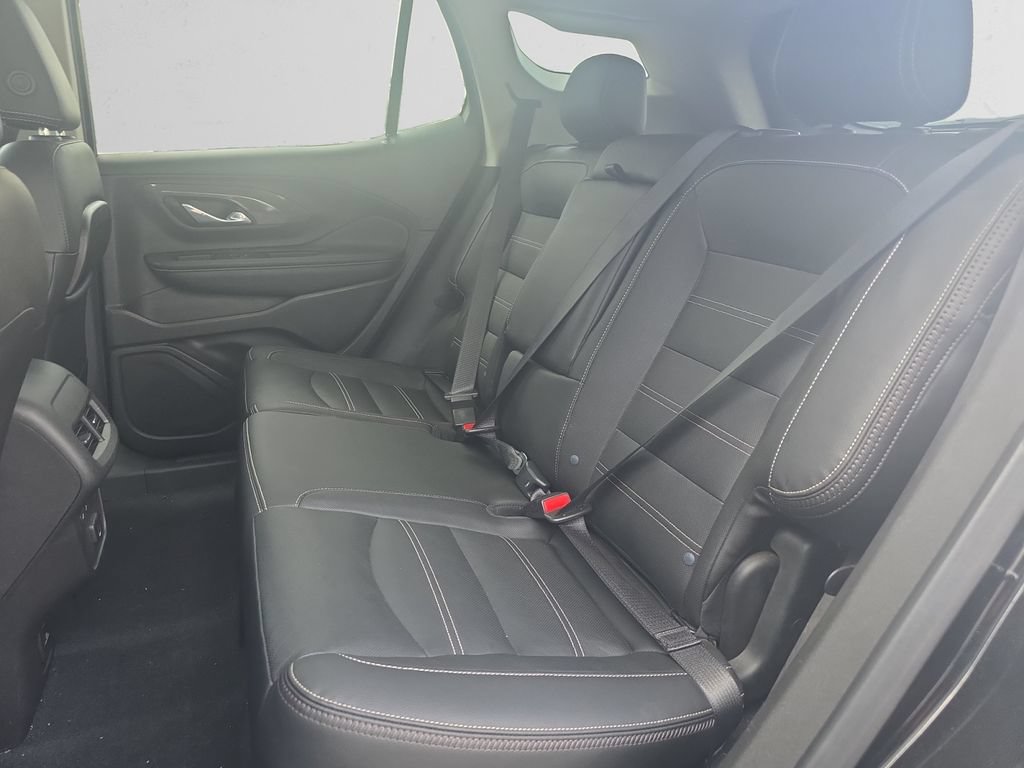 Used 2023 GMC Terrain Denali w/ Denali Premium Package AWD/4WD image 15