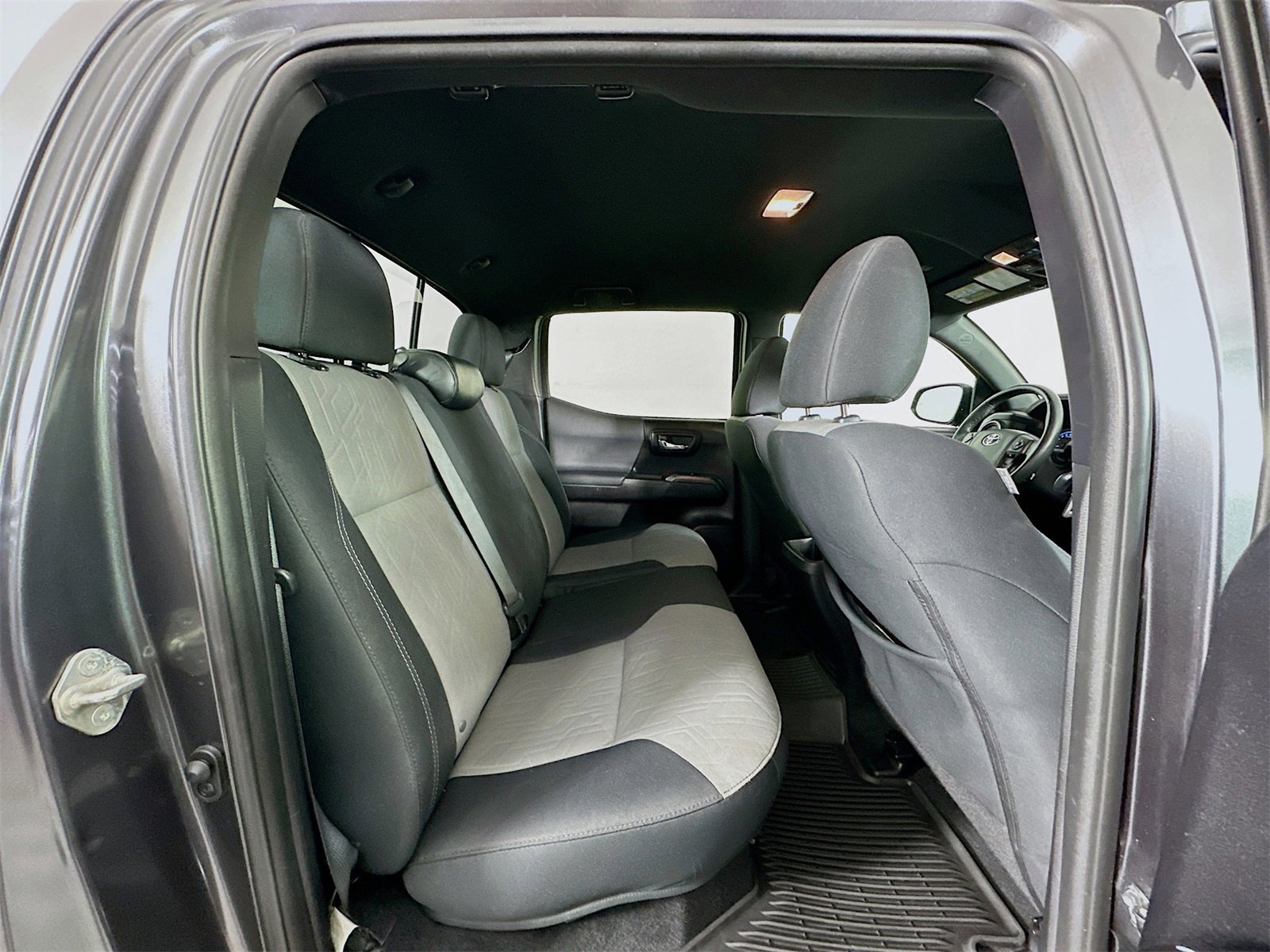 Certified 2020 Toyota Tacoma TRD Off-Road image 26