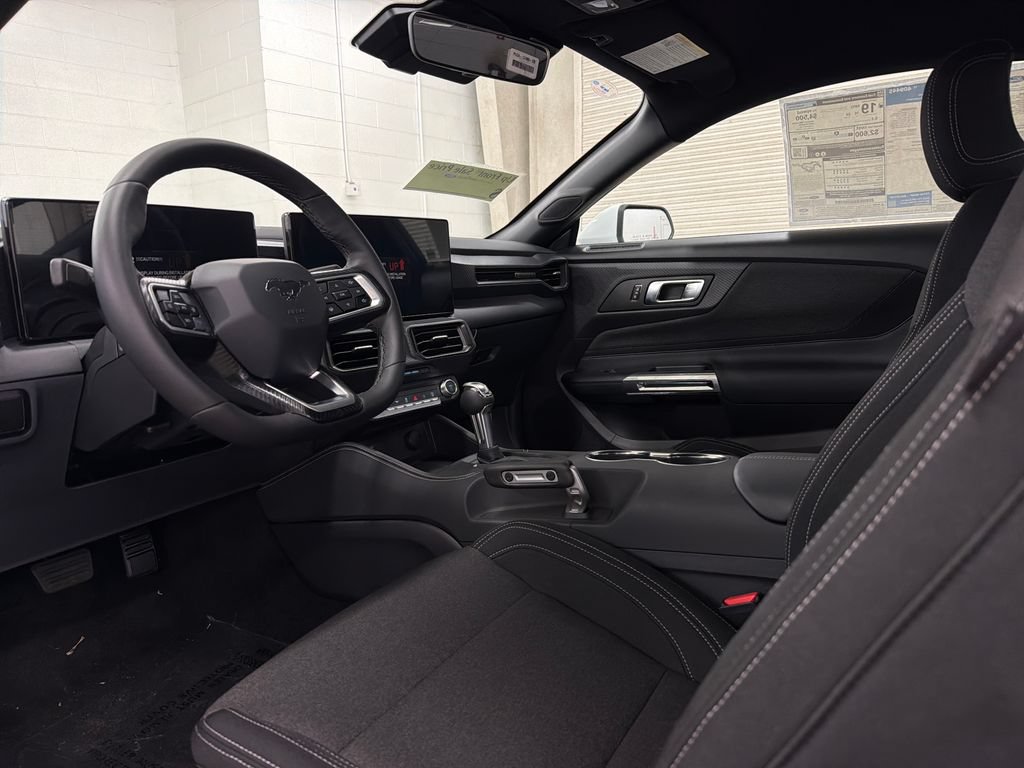 New 2026 Ford Mustang GT w/ GT Performance Package RWD image 6