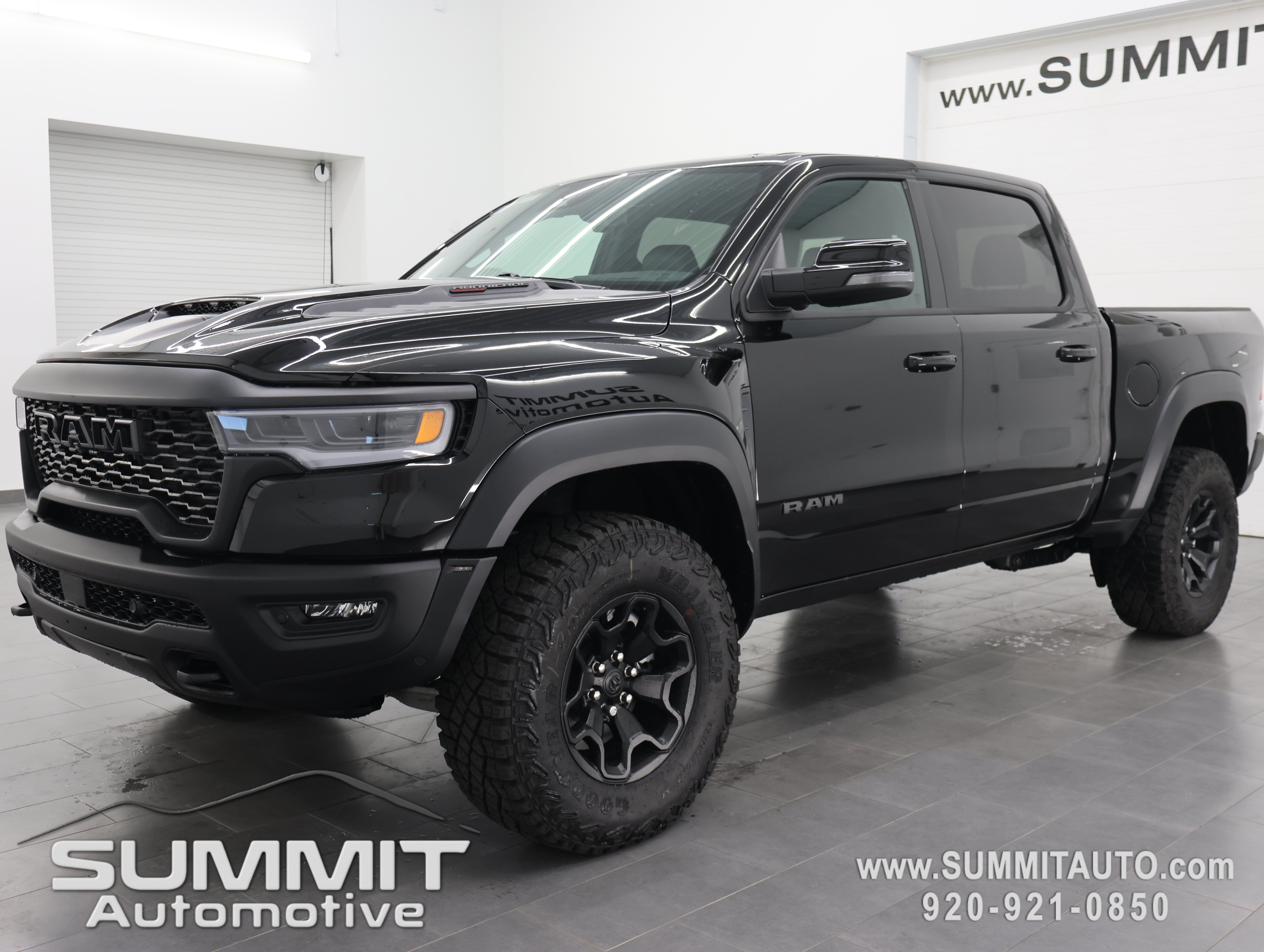 New 2026 RAM 1500 RHO w/ RHO Level 1 Equipment Group AWD/4WD image 7