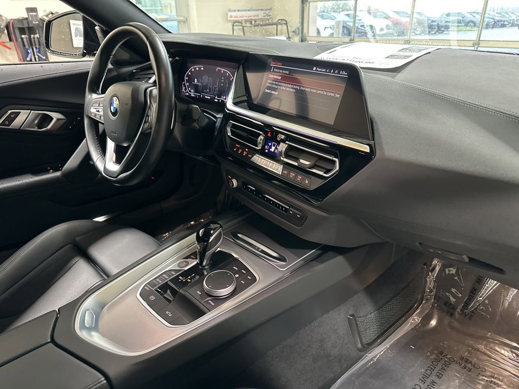 Used 2022 BMW Z4 sDrive30i w/ Convenience Package image 24