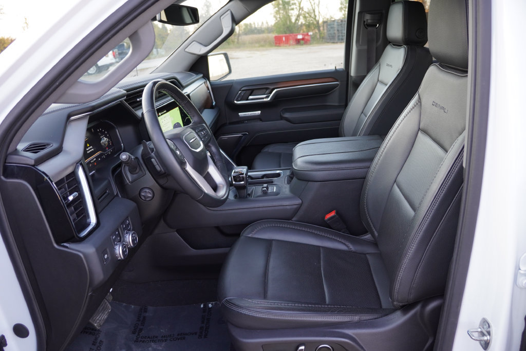 Used 2024 GMC Sierra 1500 Denali AWD/4WD image 16