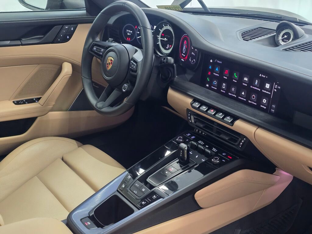 Certified 2024 Porsche 911 Carrera GTS image 24