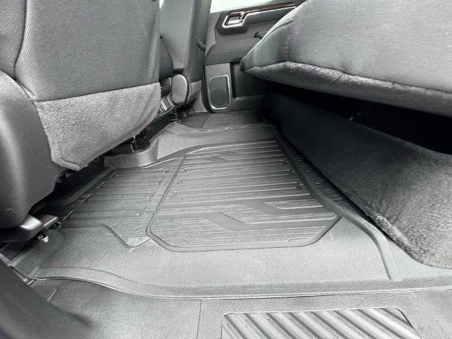 New 2025 GMC Sierra 1500 Elevation image 40