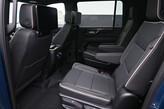 New 2026 GMC Yukon XL Elevation w/ Elevation Premium Package AWD/4WD image 15