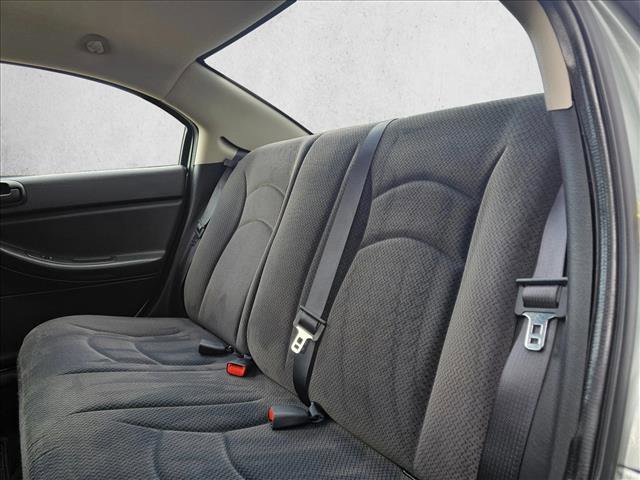 Used 2005 Chrysler Sebring Touring FWD image 16