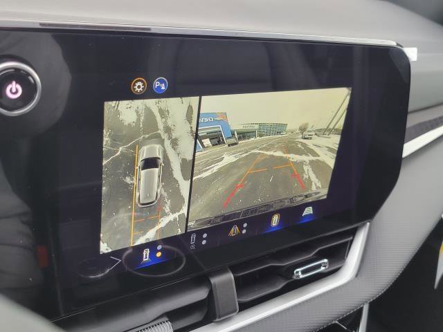 New 2026 Chevrolet Equinox LT w/ Convenience Package II image 19