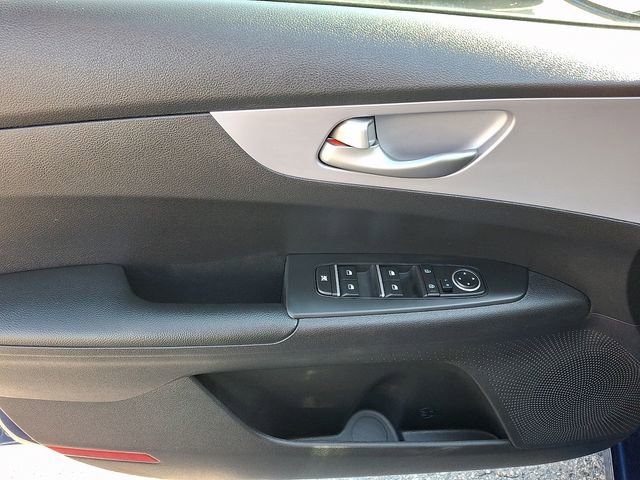Certified 2022 Kia Forte LXS image 14