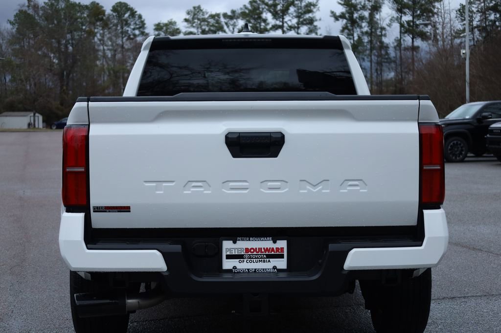Used 2025 Toyota Tacoma SR5 image 4