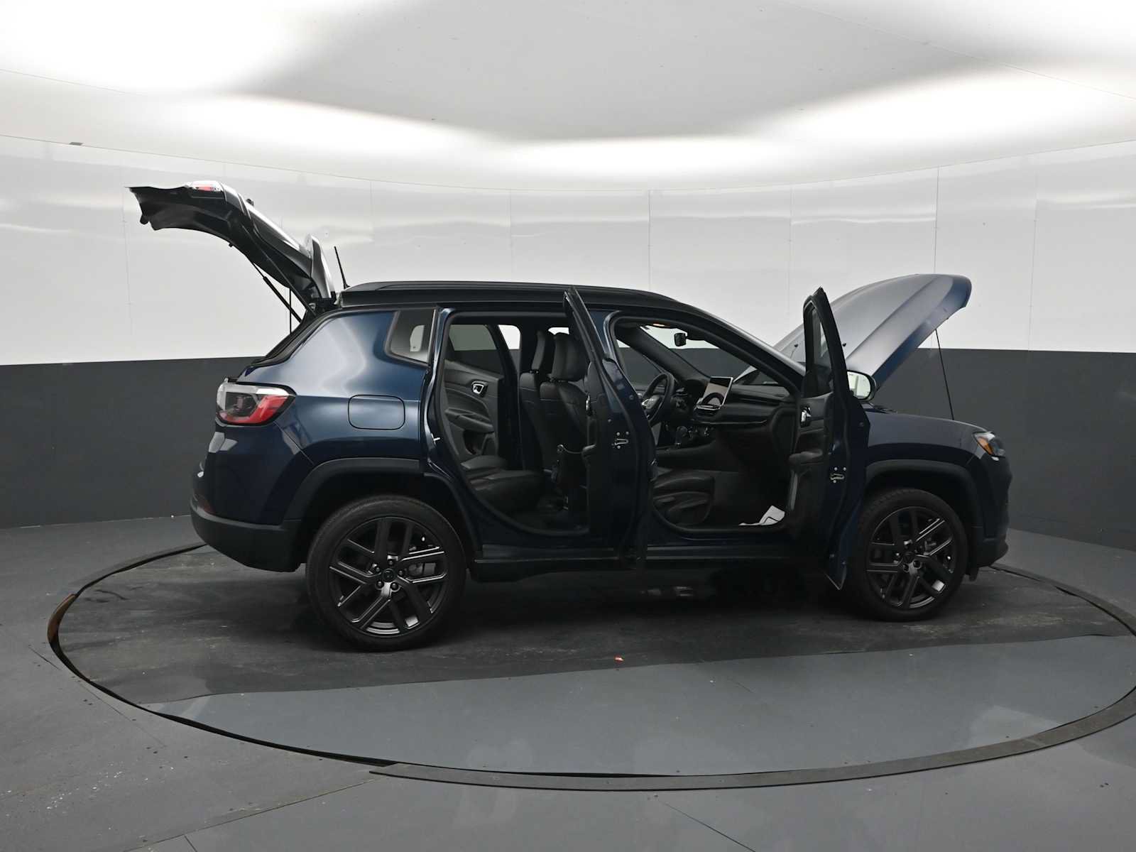 Used 2026 Jeep Compass Limited AWD/4WD image 38