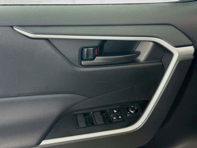 Used 2025 Toyota RAV4 LE image 17