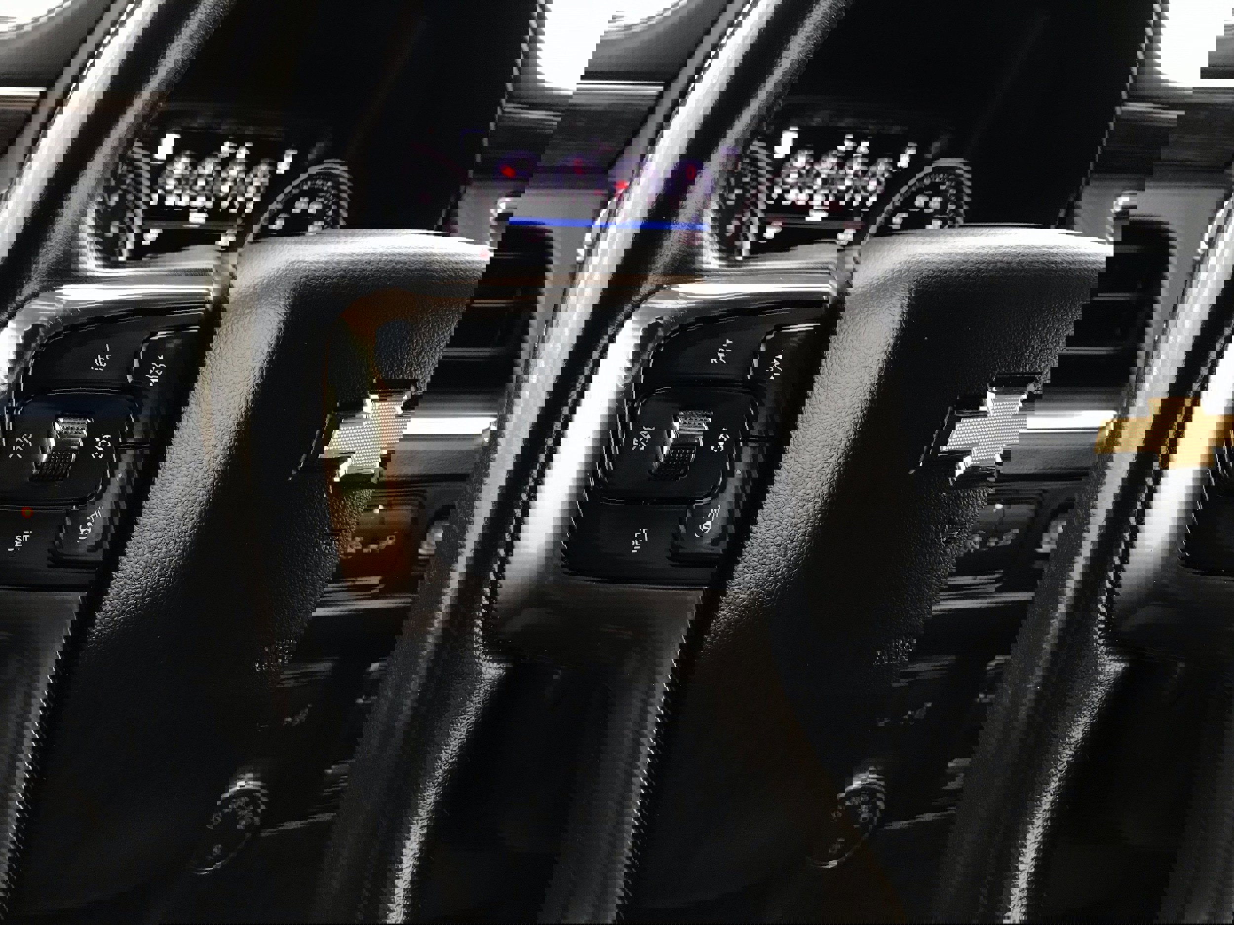 Used 2021 Chevrolet Suburban High Country w/ Premium Package image 40