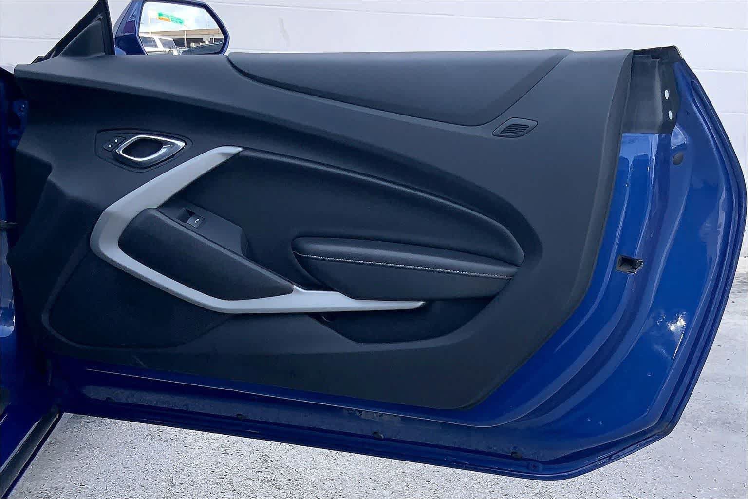 Used 2019 Chevrolet Camaro LT RWD image 27