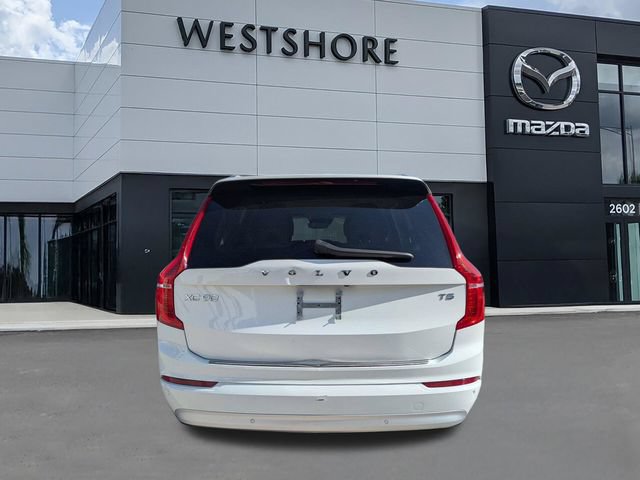 Used 2022 Volvo XC90 T5 Momentum w/ Protection Package Premier FWD image 4
