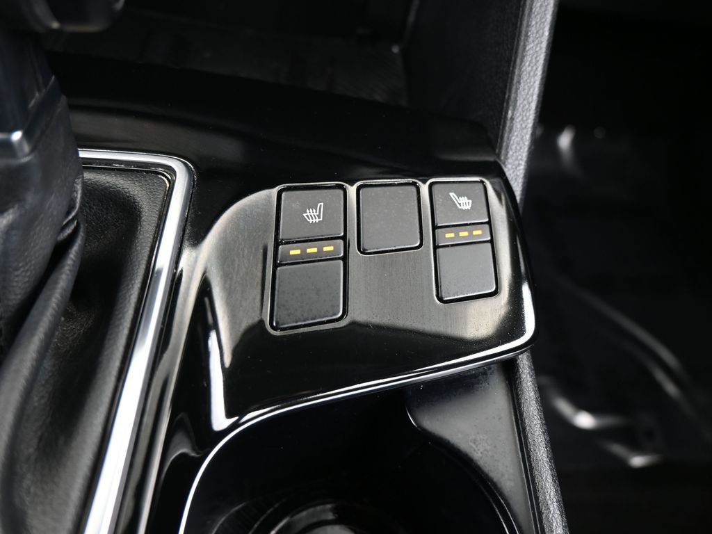 Used 2025 Kia Sportage EX image 27