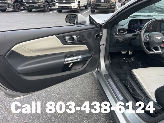 Used 2024 Ford Mustang Premium image 4