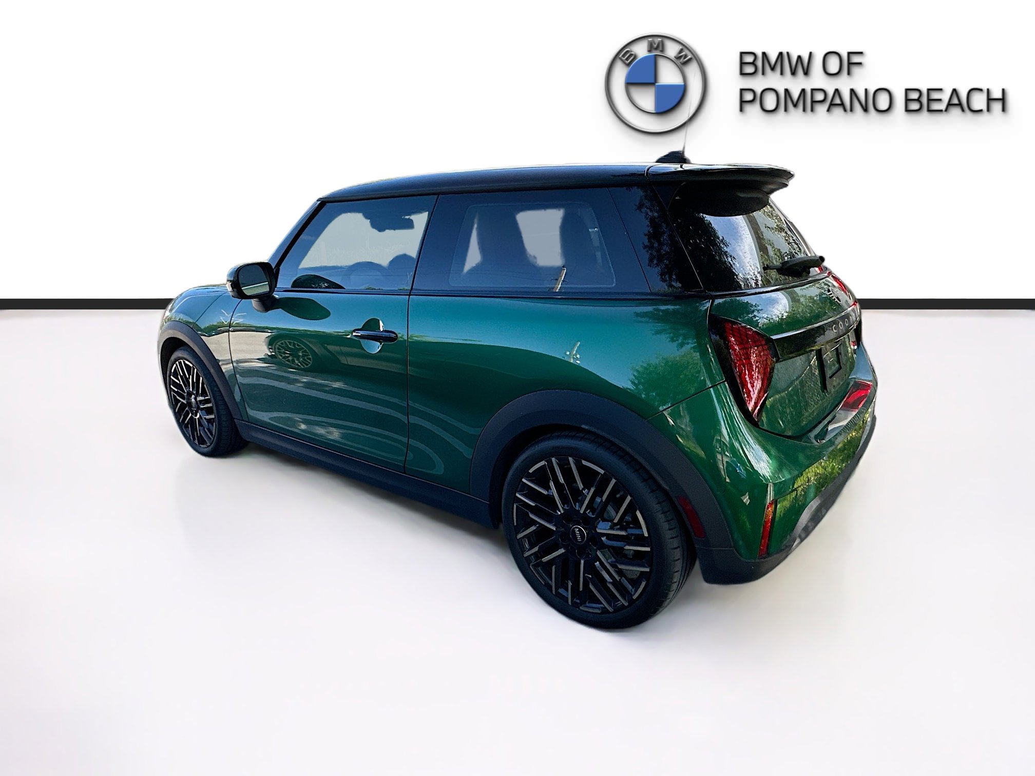 Used 2025 MINI Cooper S FWD image 5