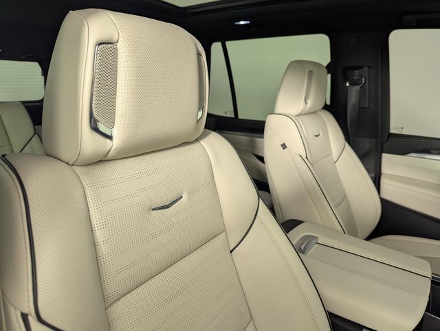 Used 2025 Cadillac Escalade Sport image 29